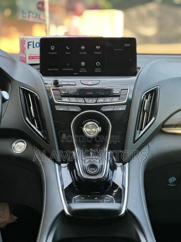 Acura RDX w/Technology Package 2024 Silver