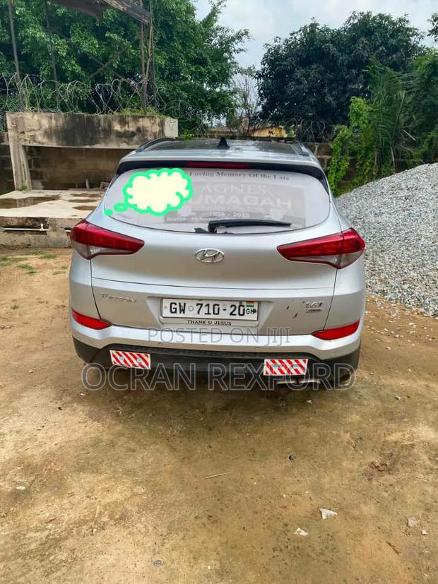 Hyundai Tucson 2016 Silver