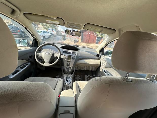 Toyota Belta 2010 White