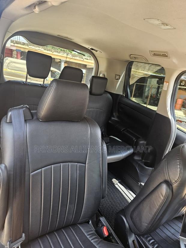 Toyota Voxy 2014 Black
