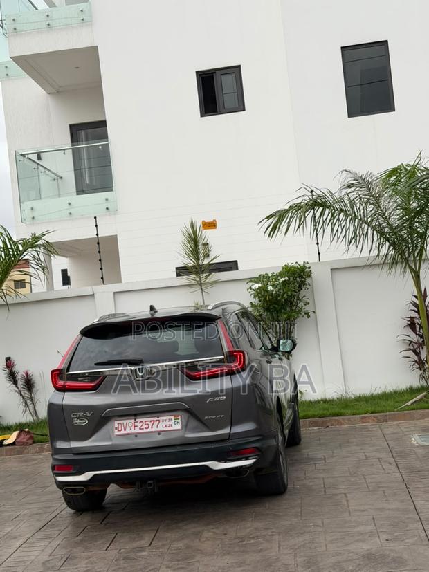 Honda CR-V 2022 Silver