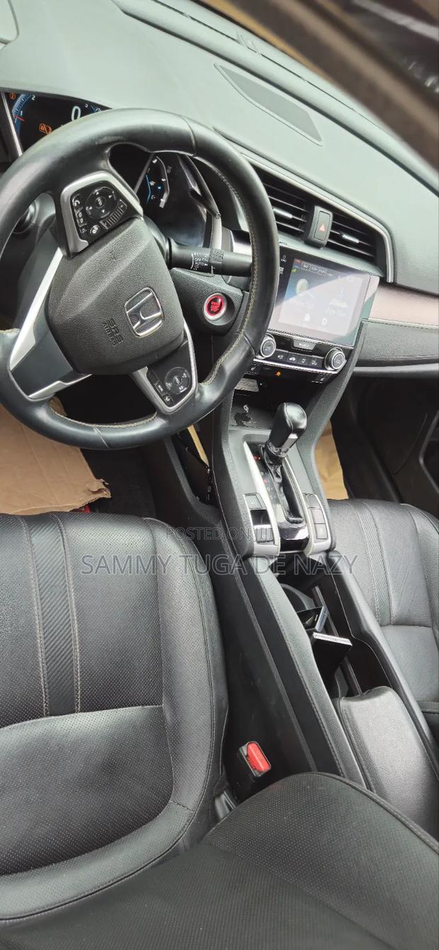 Honda Civic Touring 4dr Sedan (1.5L 4cyl) 2017 Gray