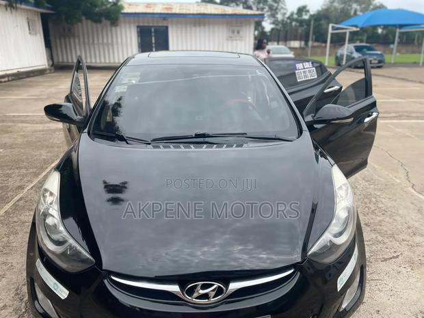 Hyundai Avante 2013 Black