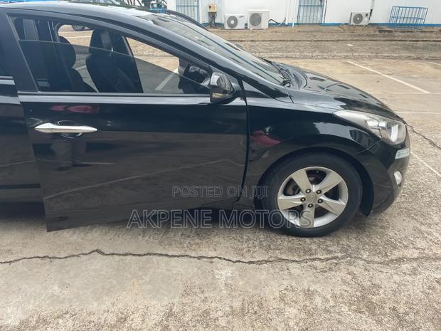 Hyundai Avante 2013 Black