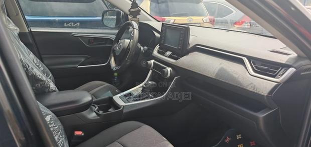 Toyota RAV4 2020 Black