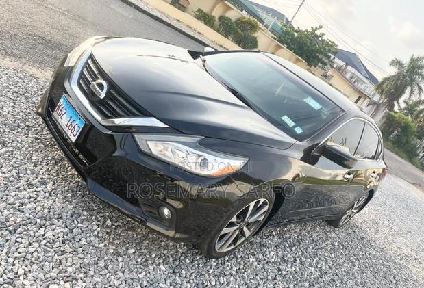 Nissan Altima 2.5 SR 2017 Black