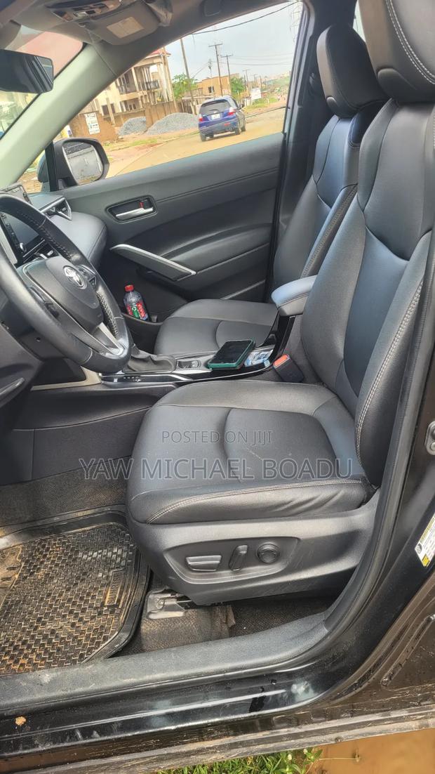 Toyota Corolla Cross 2022 Black