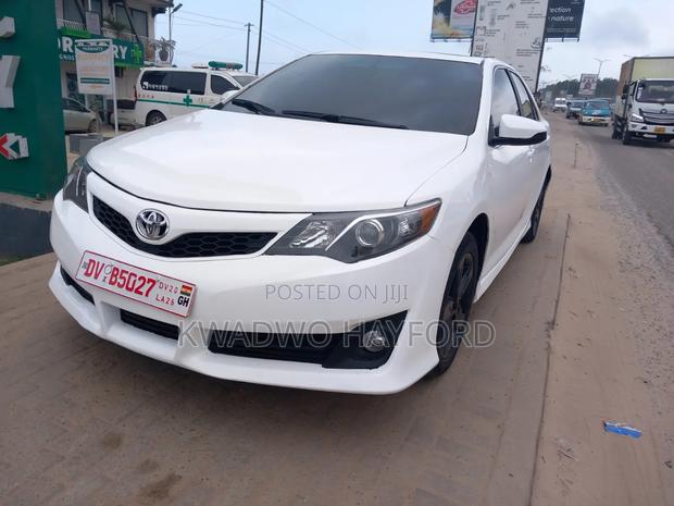 Toyota Camry 2014 White