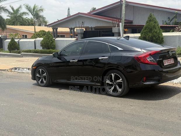 Honda Civic Touring 4dr Sedan (1.5L 4cyl) 2016 Matt Black