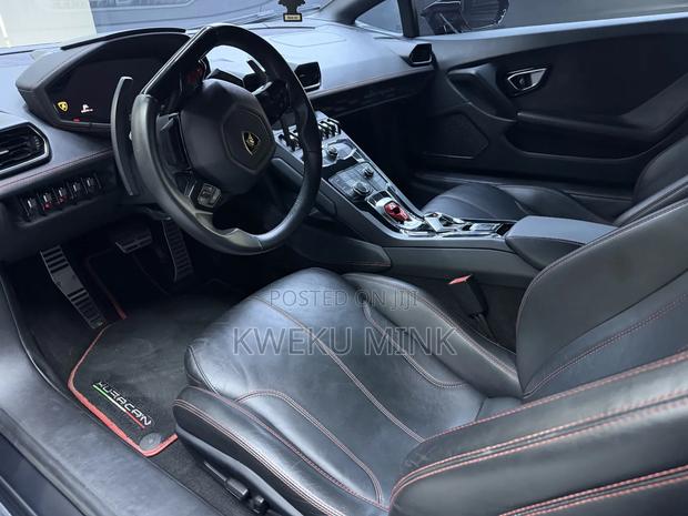 Lamborghini Huracan 2016 Black