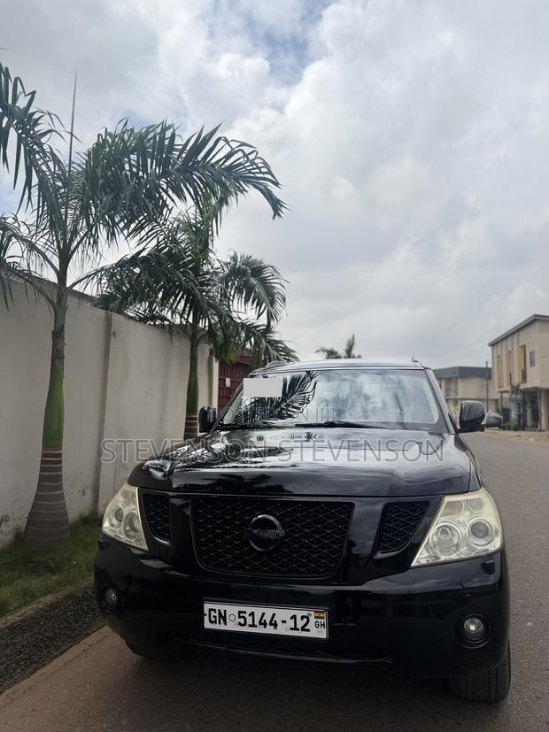 Nissan Patrol 4.5 2012 Black