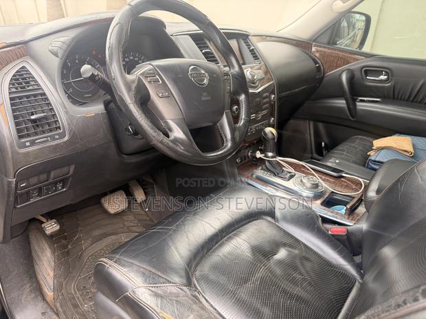 Nissan Patrol 4.5 2012 Black
