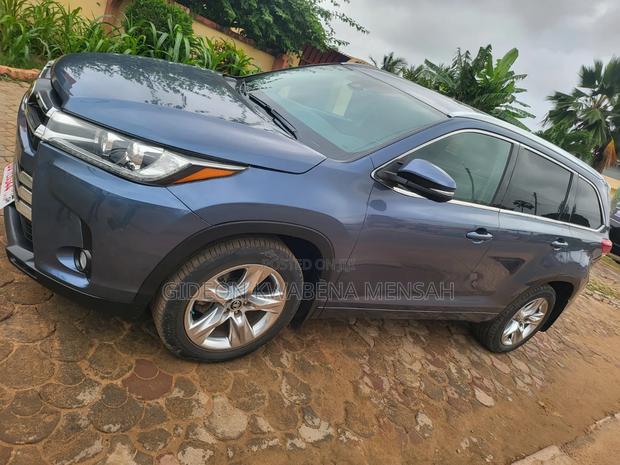 Toyota Highlander 2018 Silver