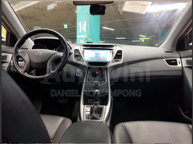 Hyundai Elantra Limited 4dr Sedan (1.8L 4cyl 6A) 2014 Gray