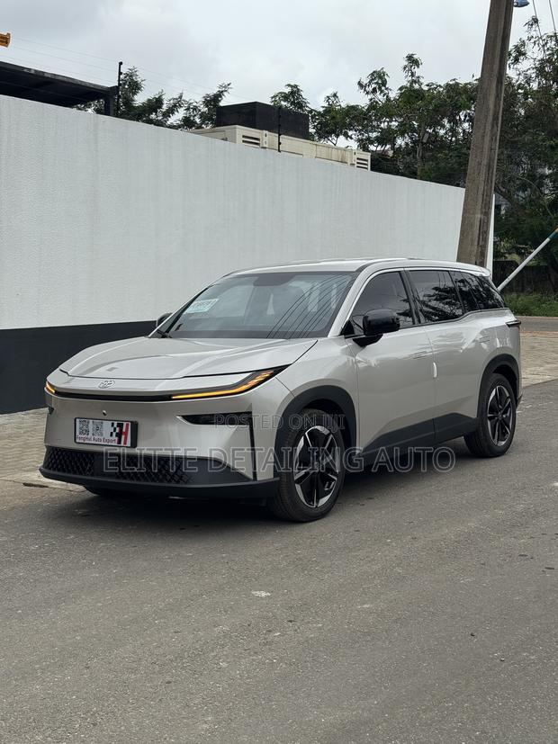 New Toyota bZ3 2025 Beige