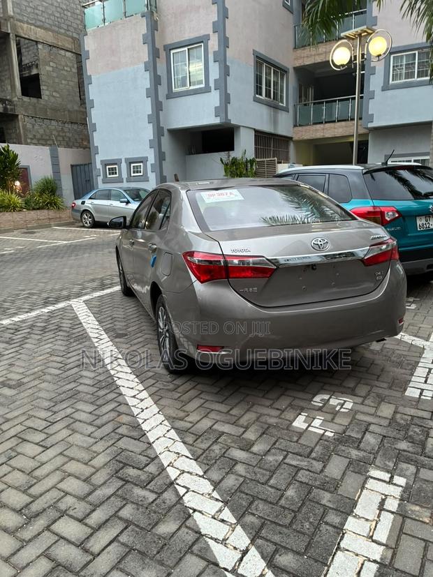 Toyota Corolla 2018 Gray
