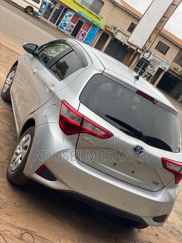 Toyota Vitz 1.5 FWD Hybrid 5dr 2017 Silver