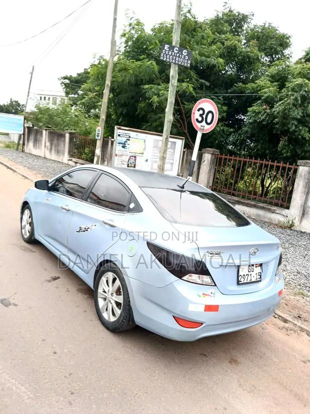 Hyundai Accent 2015 Blue