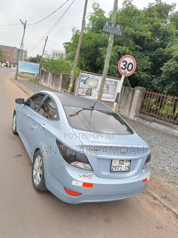 Hyundai Accent 2015 Blue