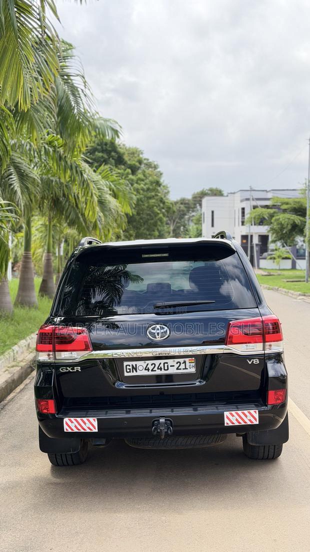 Toyota Land Cruiser 4.5 V8 GXR 2020 Black