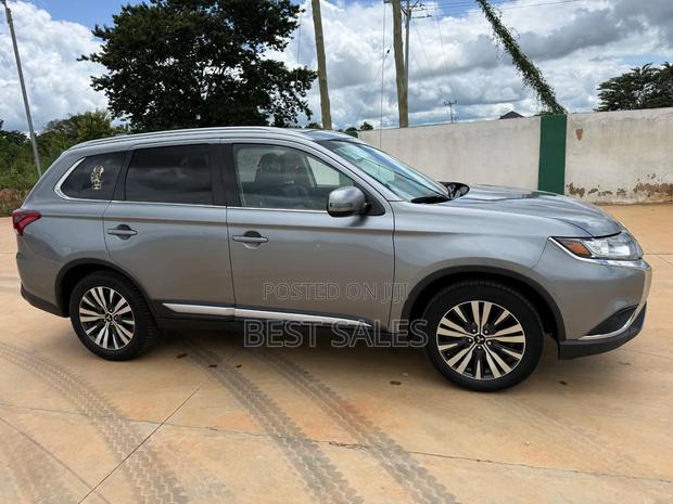 Mitsubishi Outlander 2.4 PHEV AWD 2020 Gray