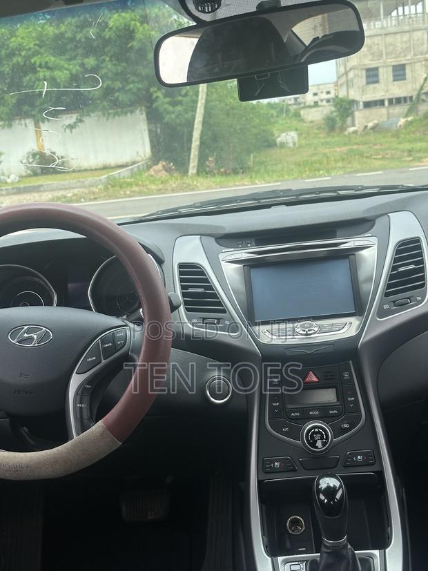 Hyundai Avante 2014 White