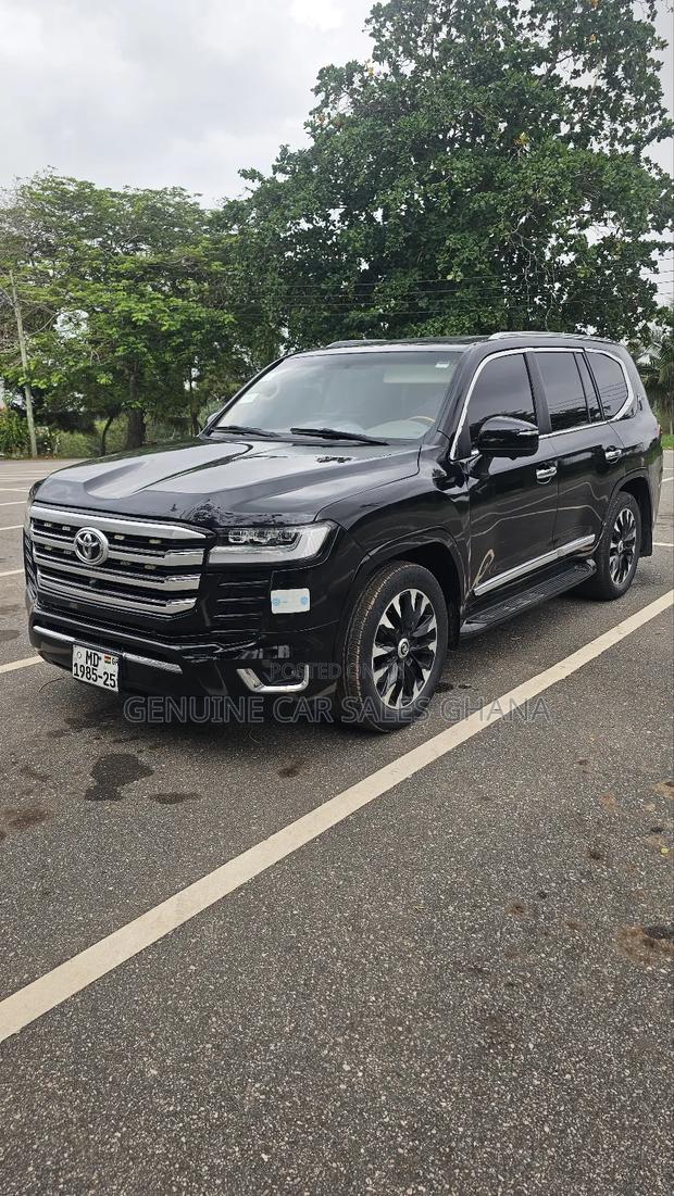 Toyota Land Cruiser 2023 Black