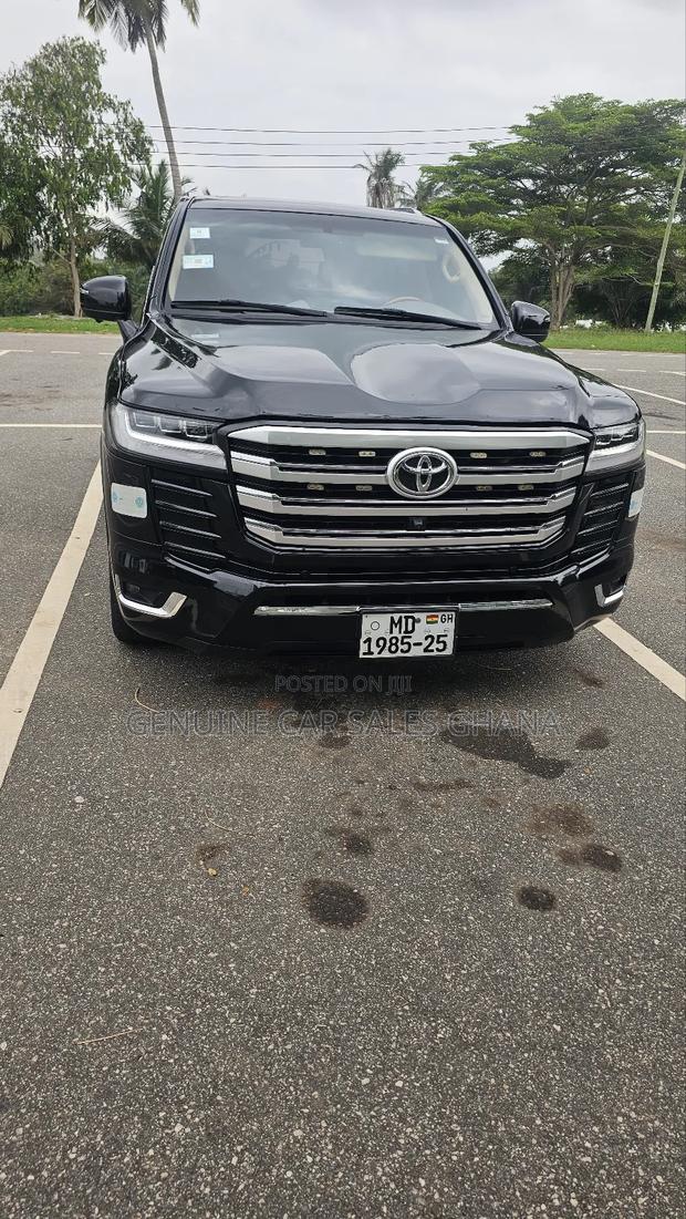 Toyota Land Cruiser 2023 Black