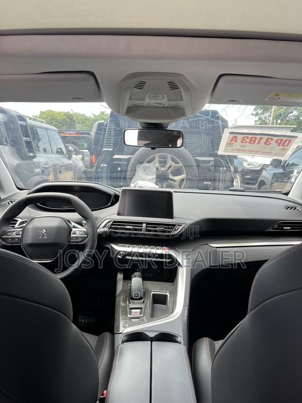 Peugeot 5008 1.6 BlueHDi 100 2018 Gray