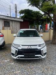 Mitsubishi Outlander ES 2022 White for sale