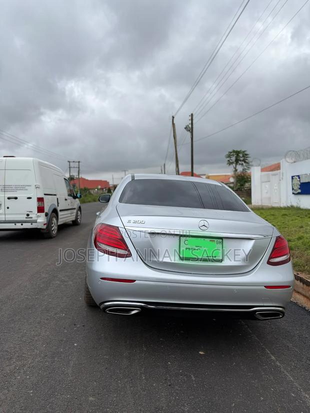 Mercedes-Benz E200 2020 Silver