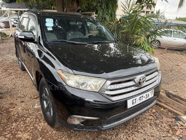 Toyota Highlander Limited 2011 Black