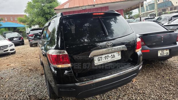 Toyota Highlander 2012 Black