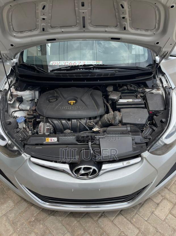 Hyundai Elantra 2016 Silver