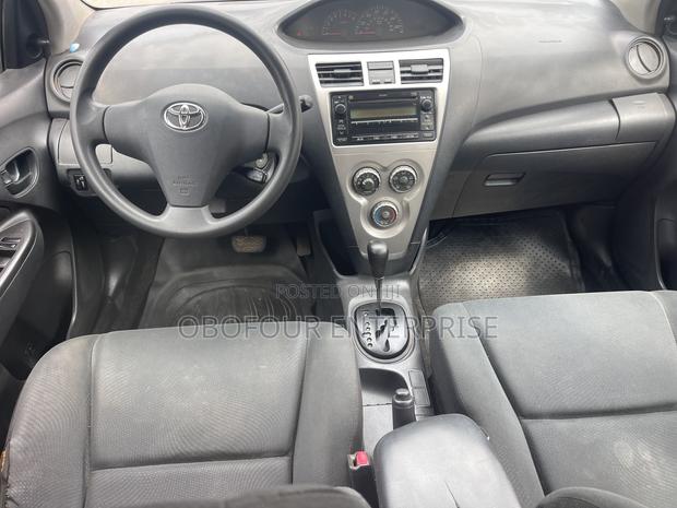 Toyota Yaris 2009 Black