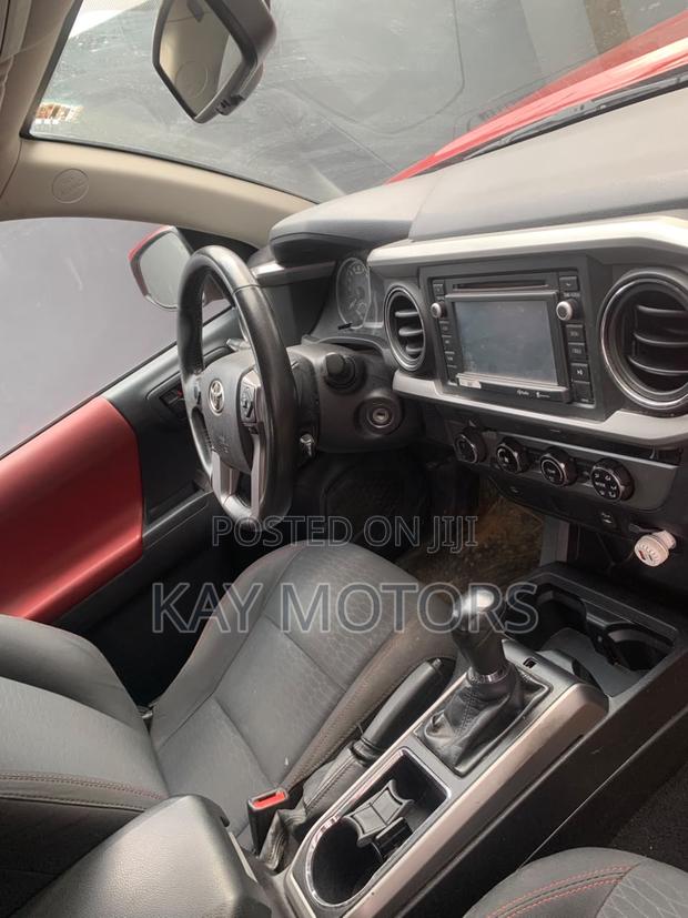 Toyota Tacoma SR5 2017 Red