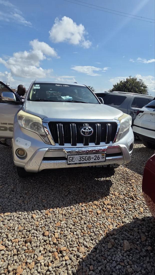 Toyota Land Cruiser Prado 2016 White