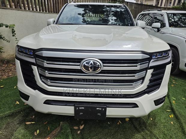 New Toyota Land Cruiser 2024 White