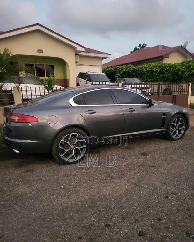 Jaguar XF 2012 Silver