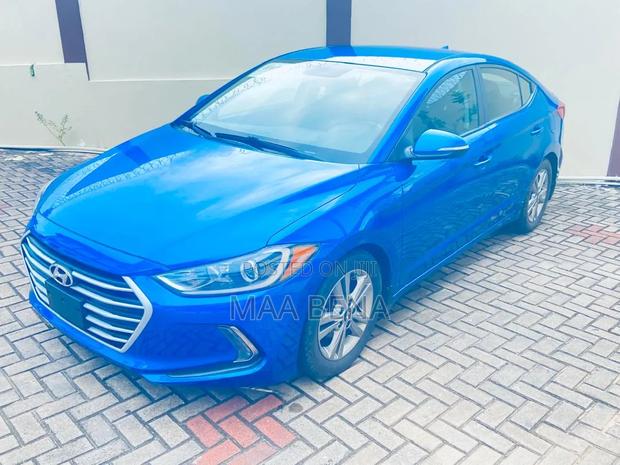 Hyundai Elantra Limited 2018 Blue