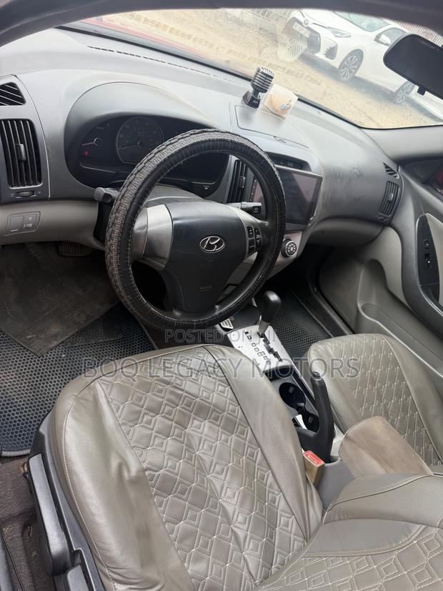 Hyundai Elantra 2008 Red
