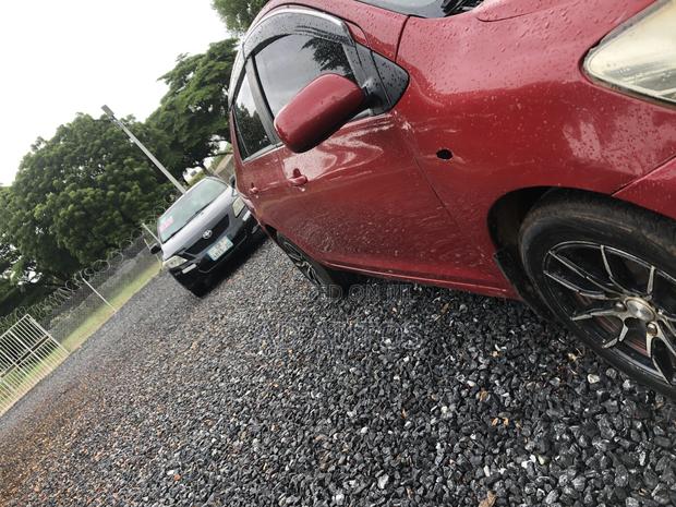 Toyota Belta 2010 Red