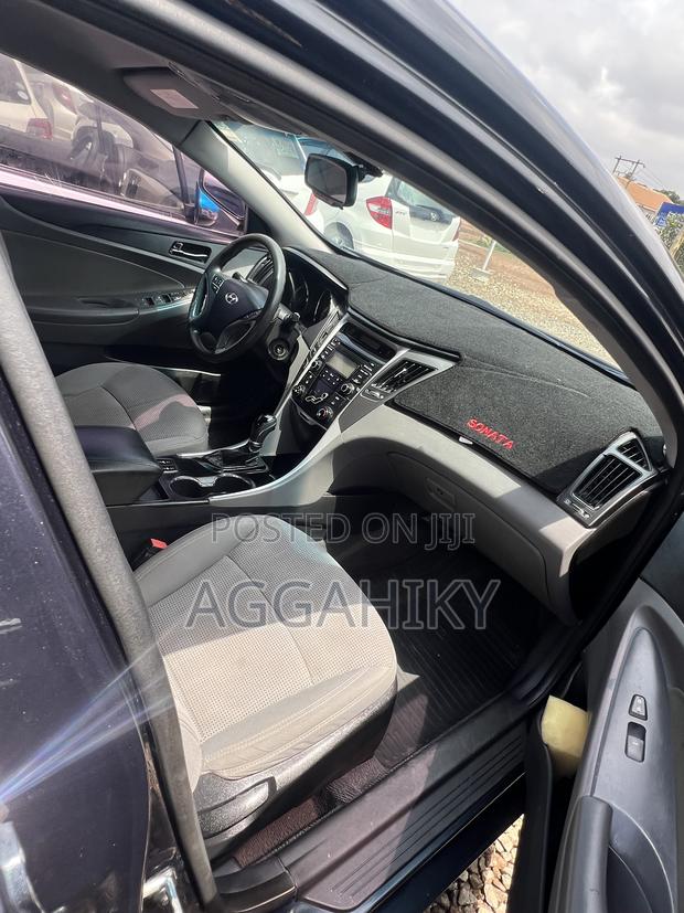 Hyundai Sonata 2013 Black