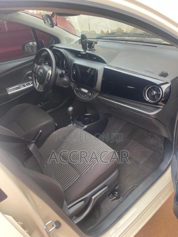 Toyota Vitz 2015 Green
