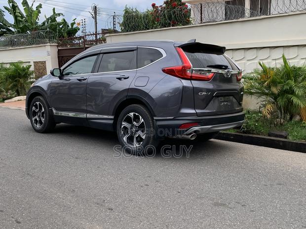 Honda CR-V 2019 Gray