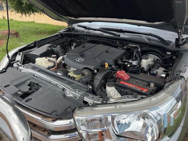 Toyota Hilux 2.4 Diesel 2020 Silver