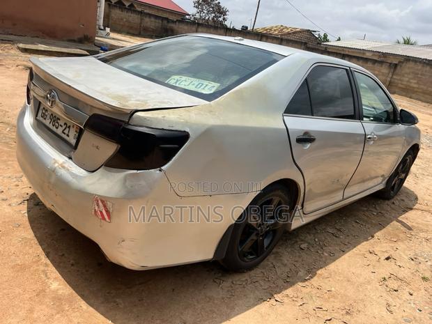 Toyota Camry LE 4dr Sedan (2.5L 4cyl 6A) 2012 Silver