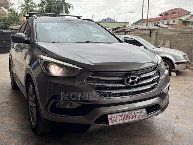 Hyundai Santa Fe SE Ultimate AWD 2017 Gray