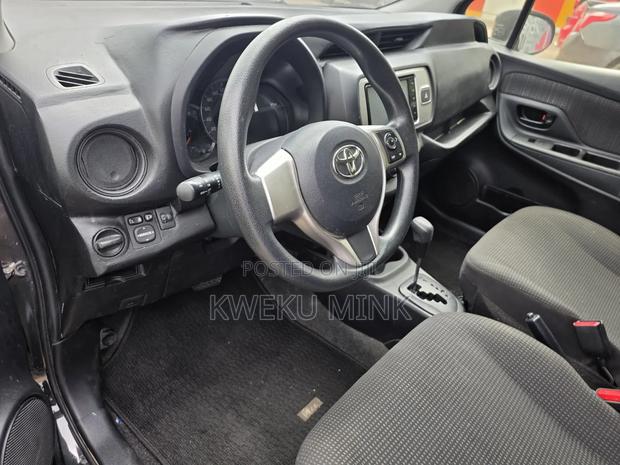 Toyota Vitz 2016 Black