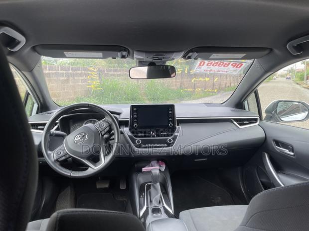 Toyota Corolla SE 2020 White